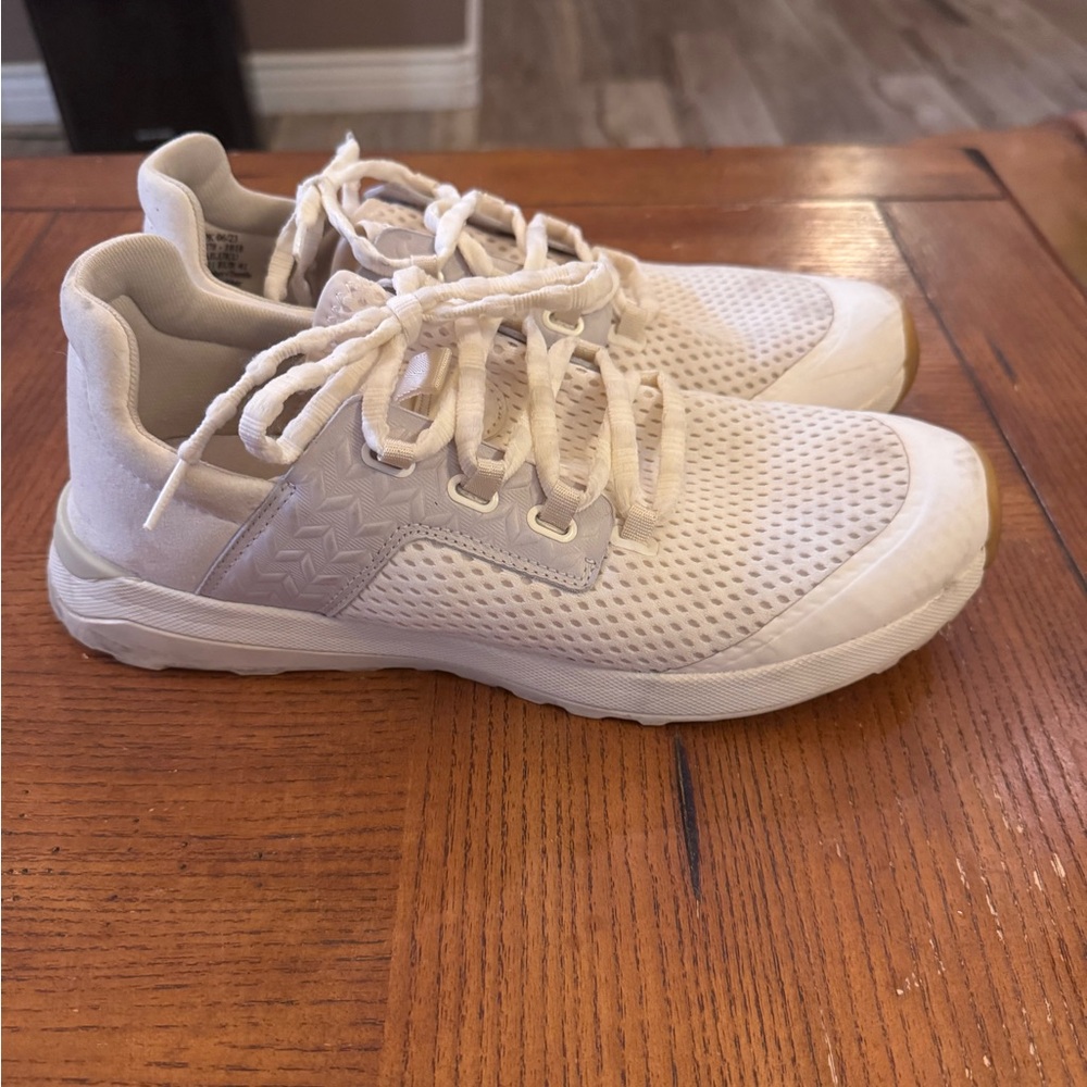 OluKai Sneakers
